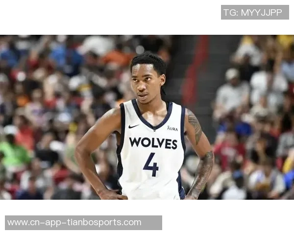 迪林厄姆半场狂砍15分5助攻2抢断展现超强实力引发热议